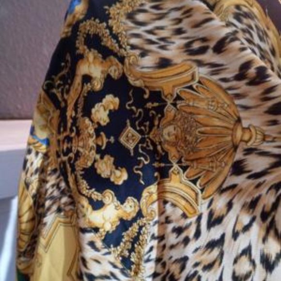 Versace Atelier - Picture 6 of 9